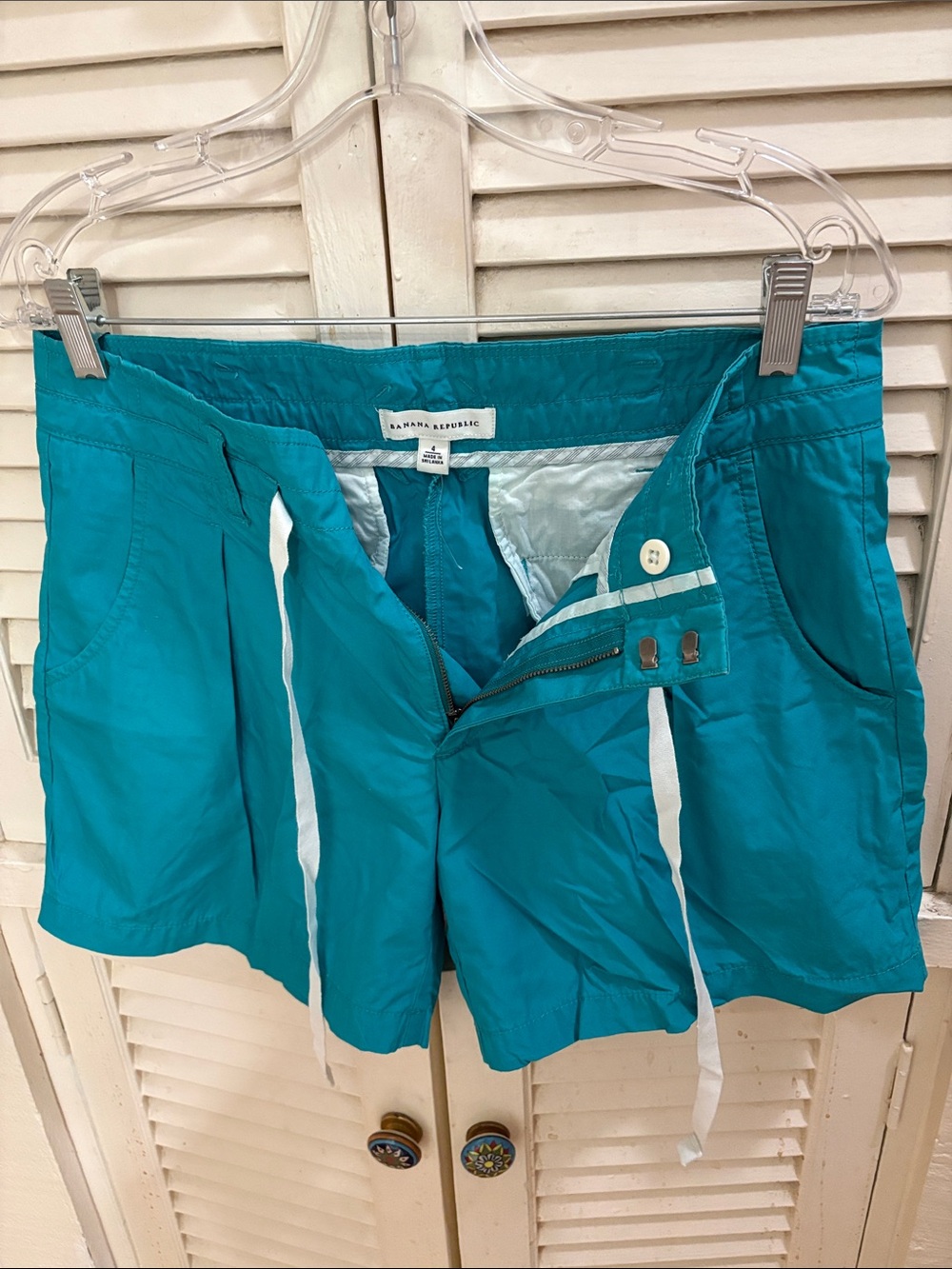Banana Republic Teal Drawstring Women’s shorts